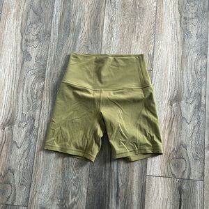 Lululemon align shorts 4 inch
